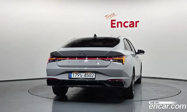 Hyundai Avante 2022 1.6 автомат (гидро), миниатюра 4