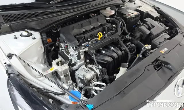 Hyundai Avante 2022 1.6 автомат (гидро), миниатюра 6