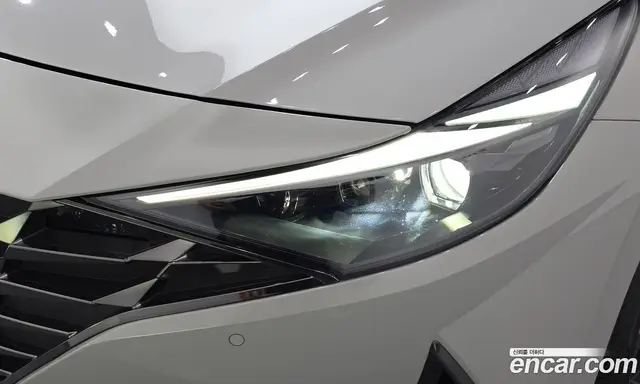 Hyundai Avante 2022 1.6 автомат (гидро), миниатюра 8