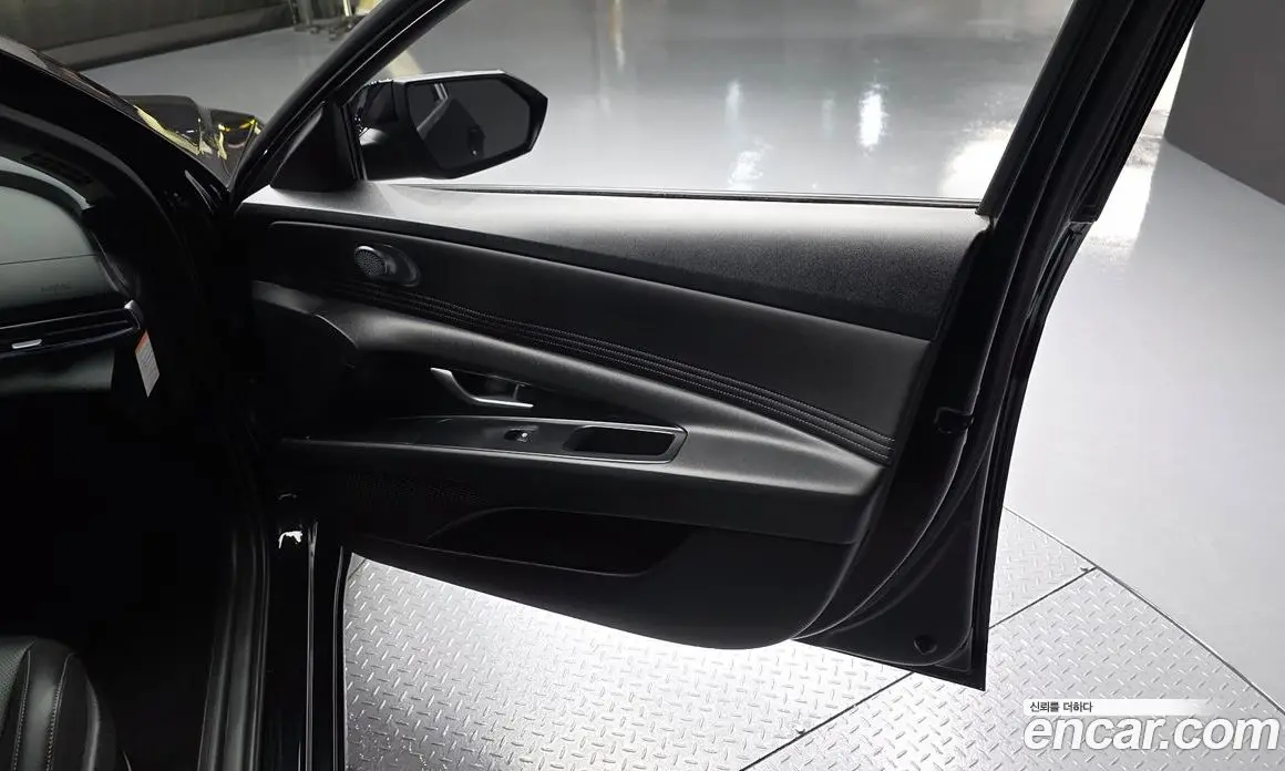 Hyundai Avante 2025 1.6 автомат (гидро), фото 14