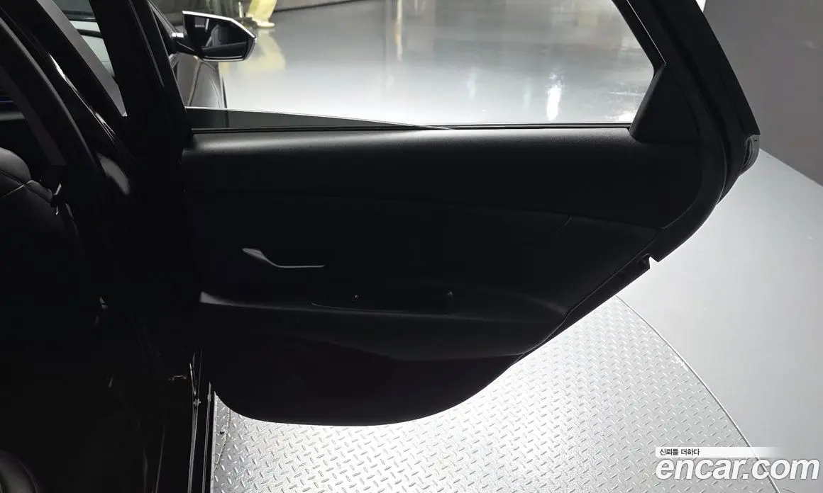 Hyundai Avante 2025 1.6 автомат (гидро), фото 15