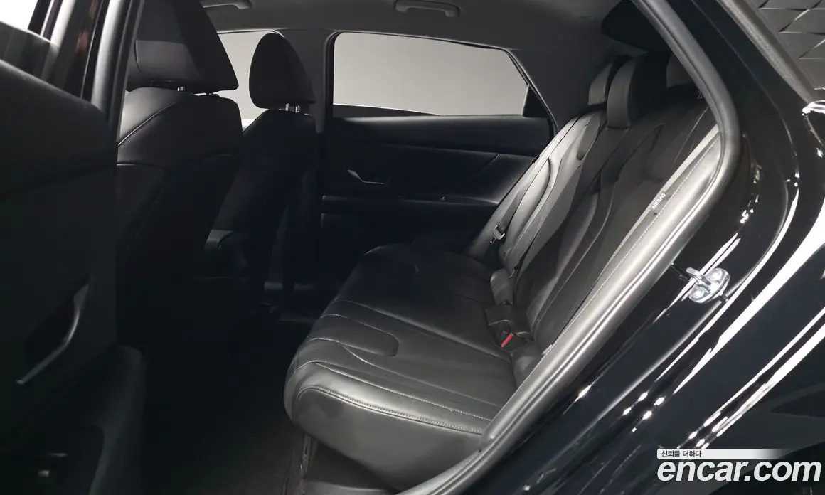 Hyundai Avante 2025 1.6 автомат (гидро), фото 16