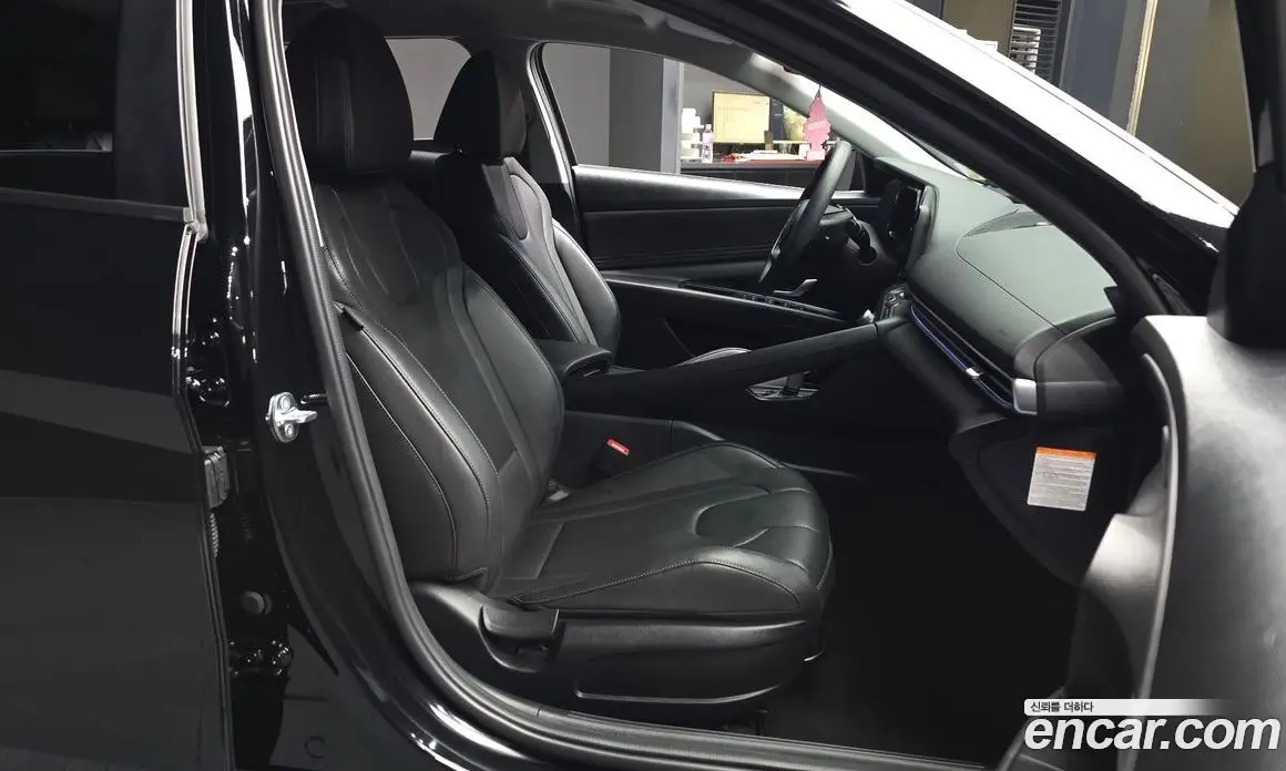 Hyundai Avante 2025 1.6 автомат (гидро), фото 17