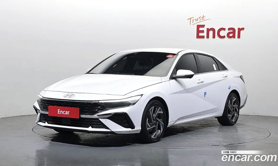 Hyundai Avante 2025 1.6 автомат (гидро), фото 1 Hyundai Avante 2025 1.6 автомат (гидро), фото 1