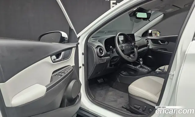 Hyundai Kona 2022 1.6 автомат (гидро), миниатюра 12