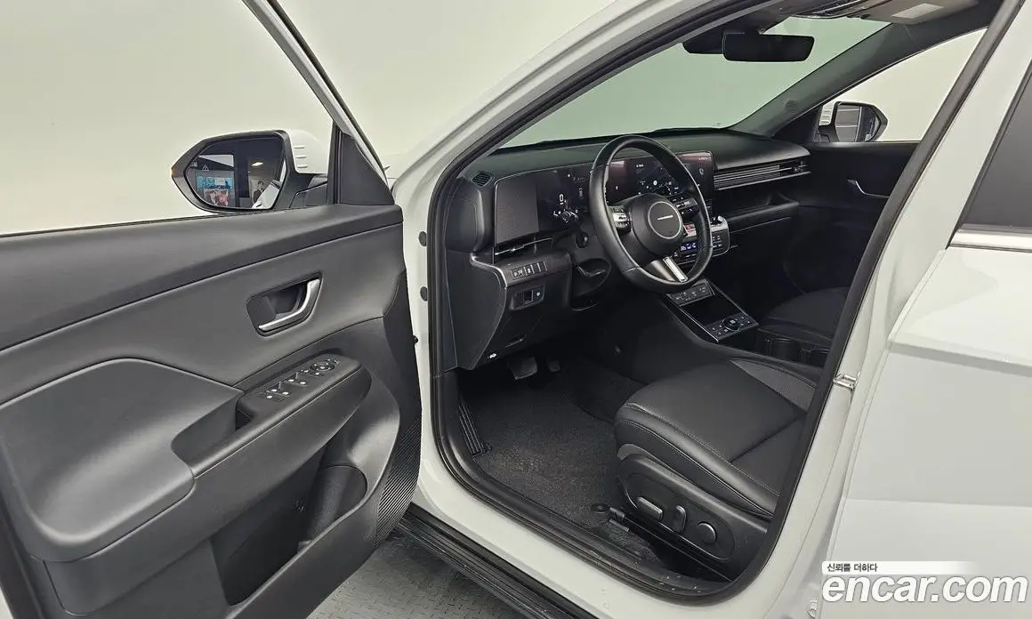 Hyundai Kona 2025 1.6 автомат (гидро), фото 13