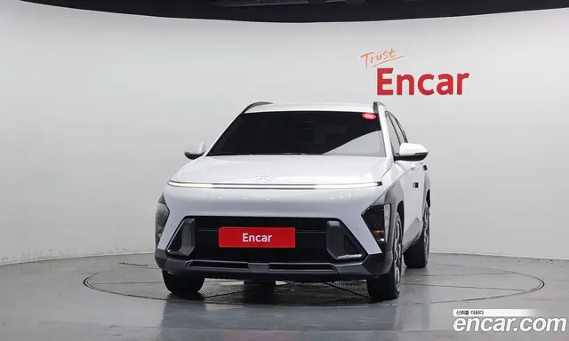 Hyundai Kona 2025 1.6 автомат (гидро), миниатюра 3