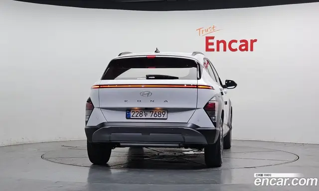 Hyundai Kona 2025 1.6 автомат (гидро), миниатюра 4