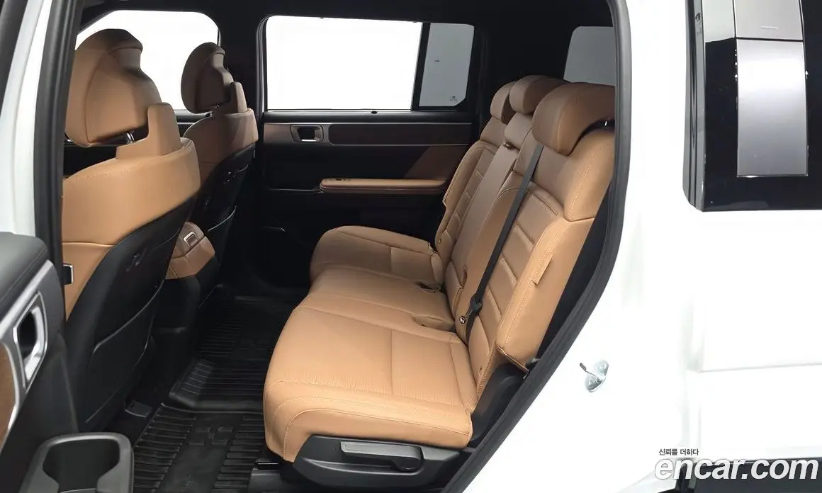 Hyundai Santa Fe 2024 1.6 автомат (гидро), фото 16