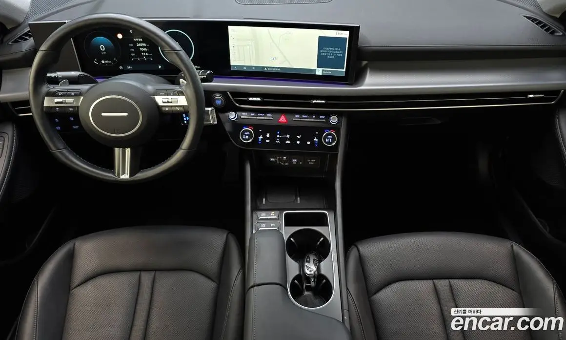 Hyundai Sonata 2023 1.6 автомат (гидро), фото 10
