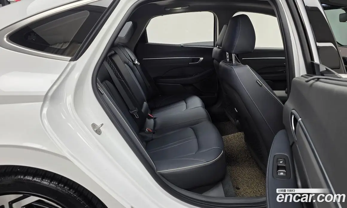 Hyundai Sonata 2023 1.6 автомат (гидро), фото 18 Hyundai Sonata 2023 1.6 автомат (гидро), фото 18