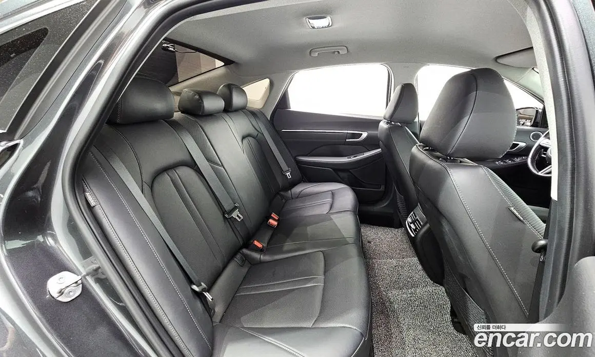 Hyundai Sonata 2024 2.0 автомат (гидро), фото 16