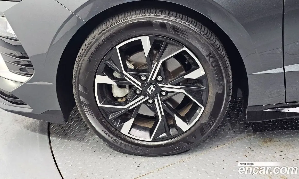 Hyundai Sonata 2024 2.0 автомат (гидро), фото 5