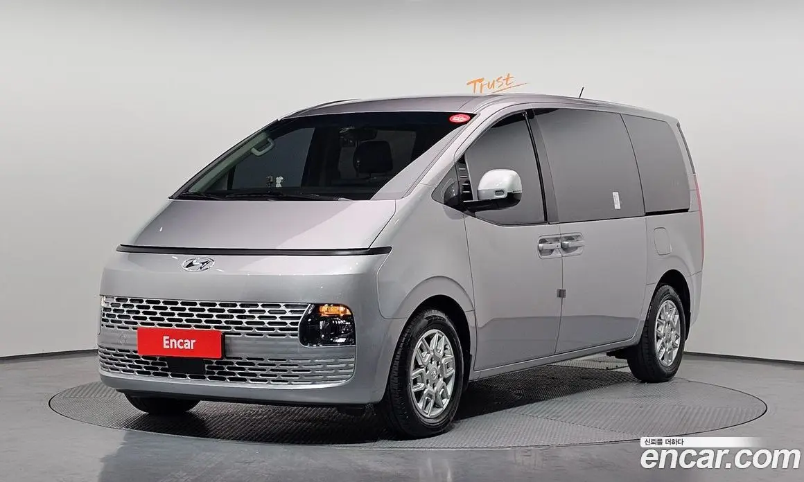 Hyundai Staria 2023 2.2 автомат (гидро), фото 1 Hyundai Staria 2023 2.2 автомат (гидро), фото 1
