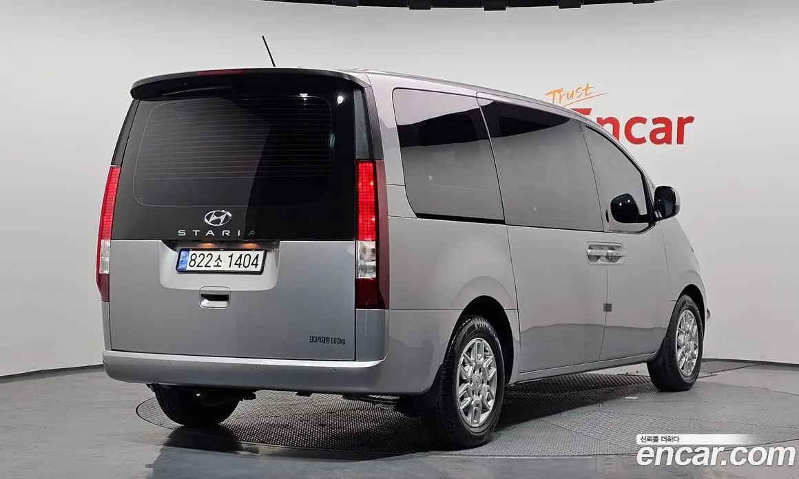 Hyundai Staria 2023 2.2 автомат (гидро), фото 2 Hyundai Staria 2023 2.2 автомат (гидро), фото 2