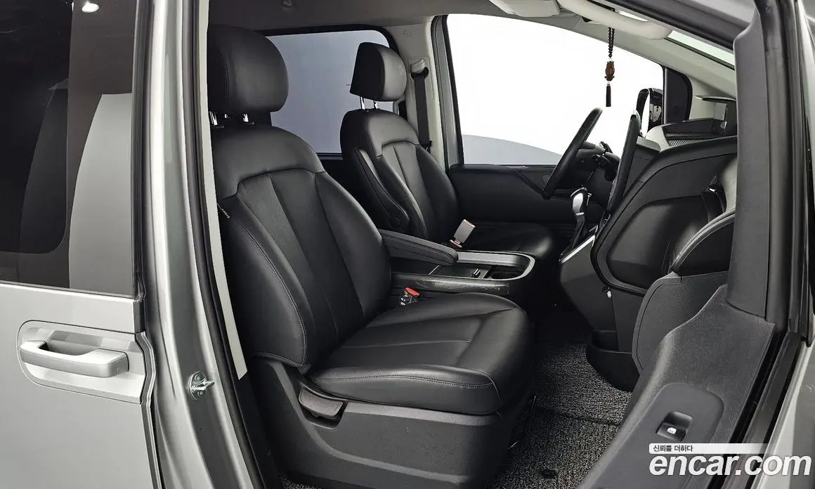 Hyundai Staria 2023 2.2 автомат (гидро), фото 18 Hyundai Staria 2023 2.2 автомат (гидро), фото 18