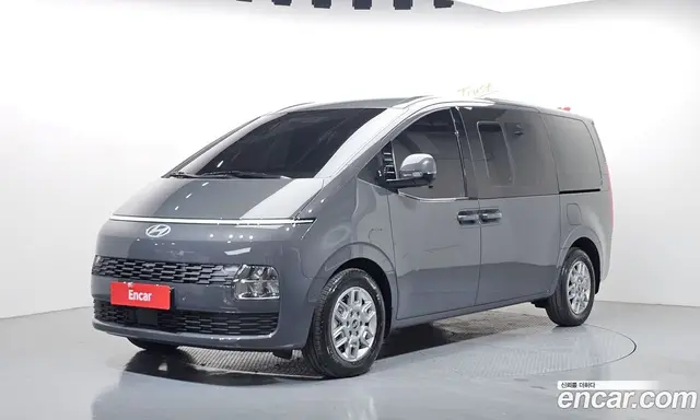 Hyundai Staria, 2026, 822 км