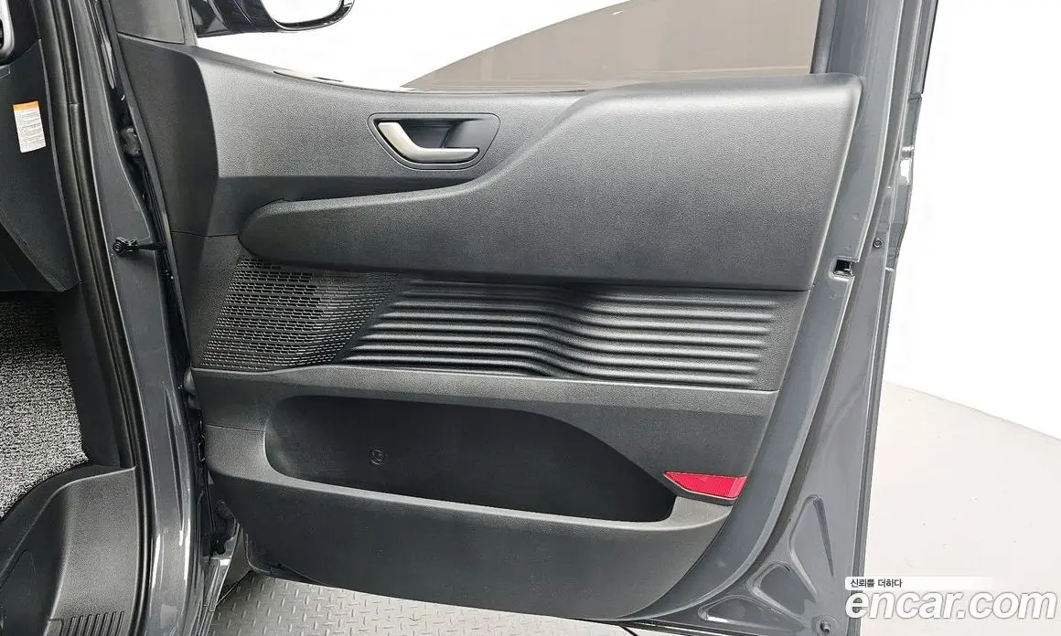 Hyundai Staria 2026 1.6 автомат (гидро), фото 14