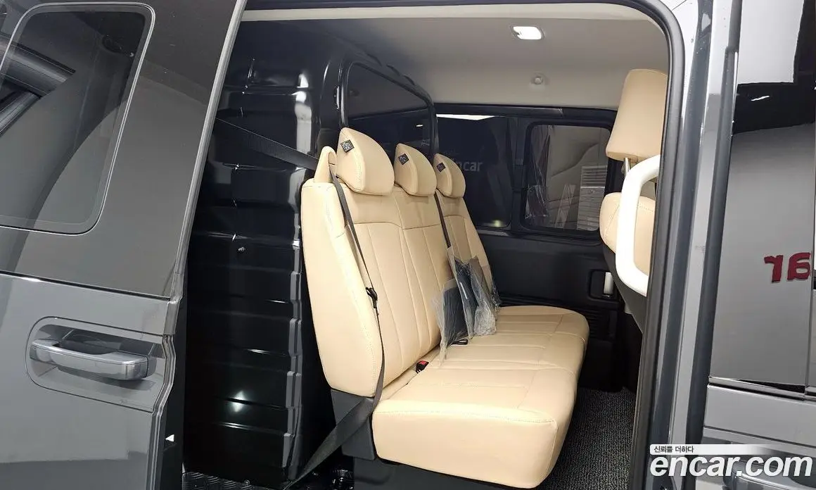 Hyundai Staria 2026 1.6 автомат (гидро), фото 16