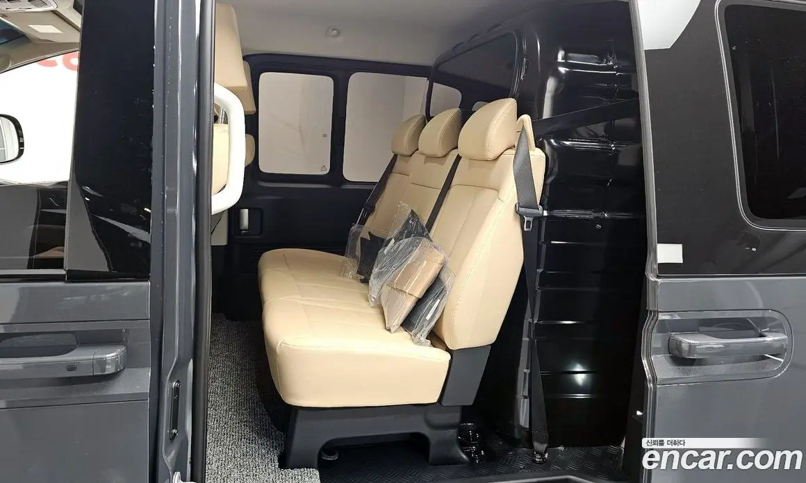 Hyundai Staria 2026 1.6 автомат (гидро), фото 17