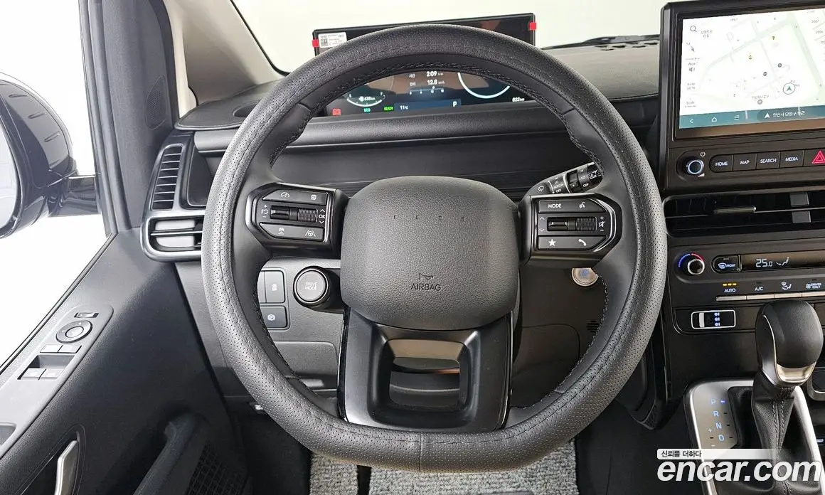 Hyundai Staria 2026 1.6 автомат (гидро), фото 19