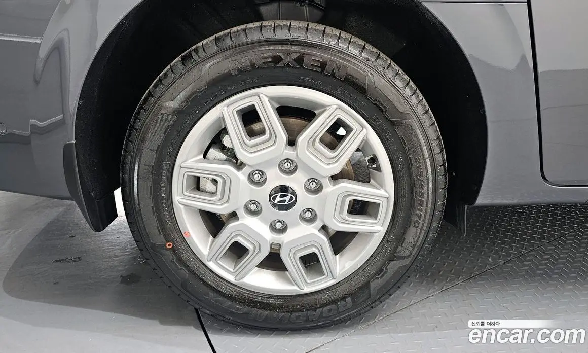 Hyundai Staria 2026 1.6 автомат (гидро), фото 5