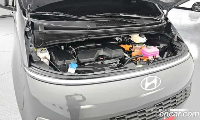 Hyundai Staria 2026 1.6 автомат (гидро), миниатюра 6