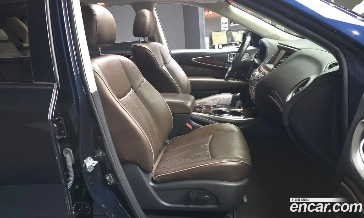 Infiniti QX60 2018 3.5 автомат (гидро), фото 17 Infiniti QX60 2018 3.5 автомат (гидро), фото 17