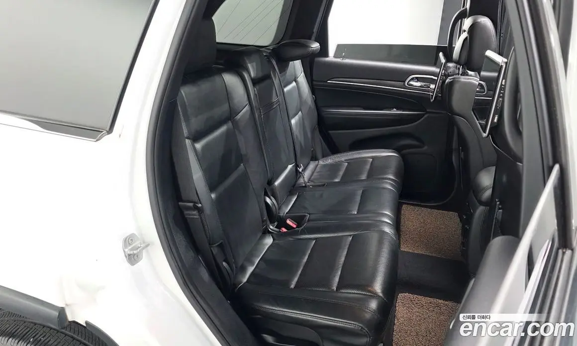 Jeep Cherokee 2019 3.6 автомат (гидро), фото 16 Jeep Cherokee 2019 3.6 автомат (гидро), фото 16