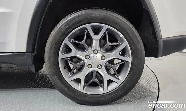 Jeep Cherokee 2019 3.6 автомат (гидро), миниатюра 6 Jeep Cherokee 2019 3.6 автомат (гидро), миниатюра 6