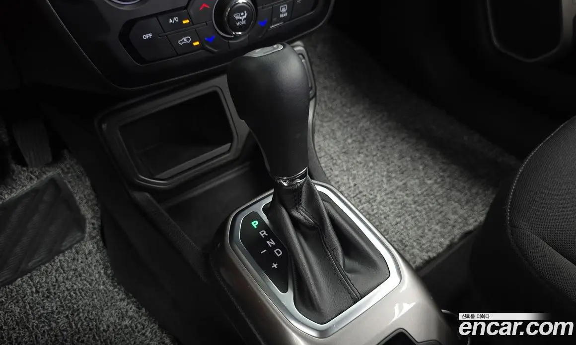 Jeep Renegade 2022 1.3 автомат (гидро), фото 12 Jeep Renegade 2022 1.3 автомат (гидро), фото 12