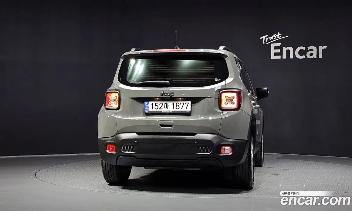 Jeep Renegade 2022 1.3 автомат (гидро), фото 4 Jeep Renegade 2022 1.3 автомат (гидро), фото 4