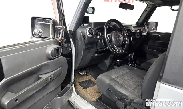 Jeep Wrangler 2011 2.8 автомат (гидро), миниатюра 12