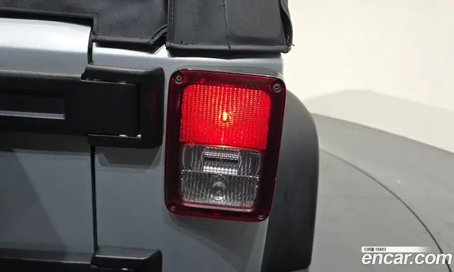 Jeep Wrangler 2011 2.8 автомат (гидро), миниатюра 8 Jeep Wrangler 2011 2.8 автомат (гидро), миниатюра 8