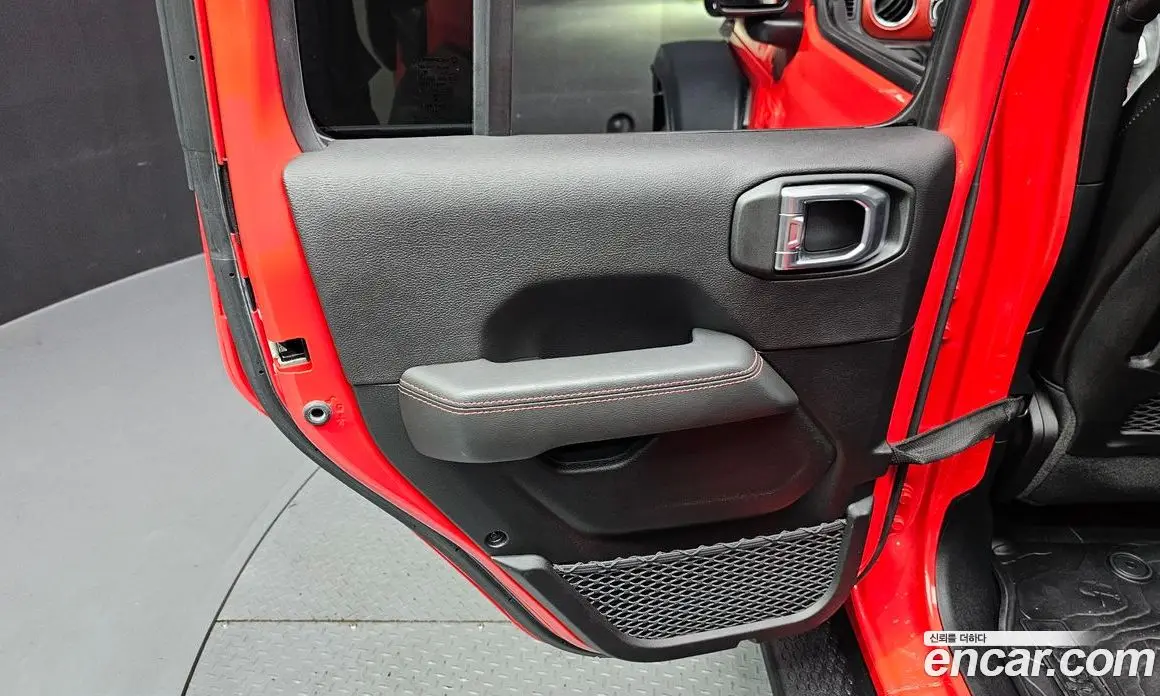 Jeep Wrangler 2021 2.0 автомат (гидро), фото 15