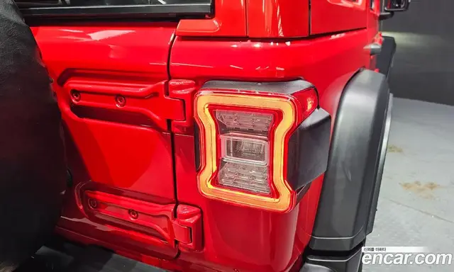 Jeep Wrangler 2021 2.0 автомат (гидро), миниатюра 9