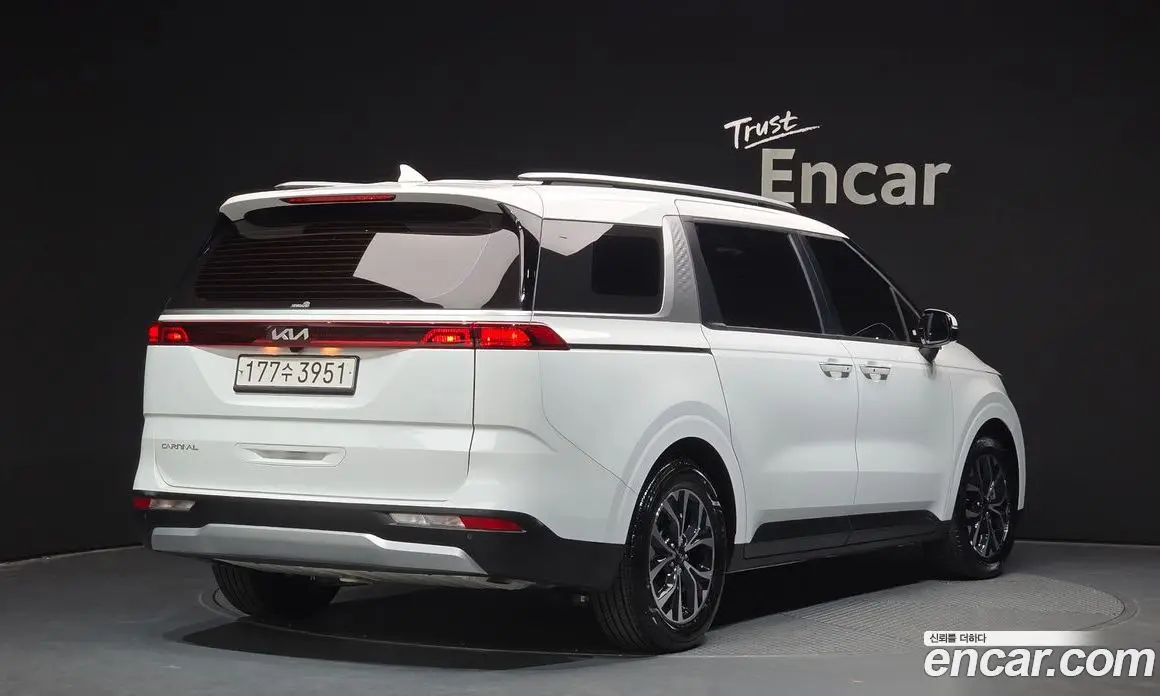 Kia Carnival 2023 3.5 автомат (гидро), фото 2 Kia Carnival 2023 3.5 автомат (гидро), фото 2
