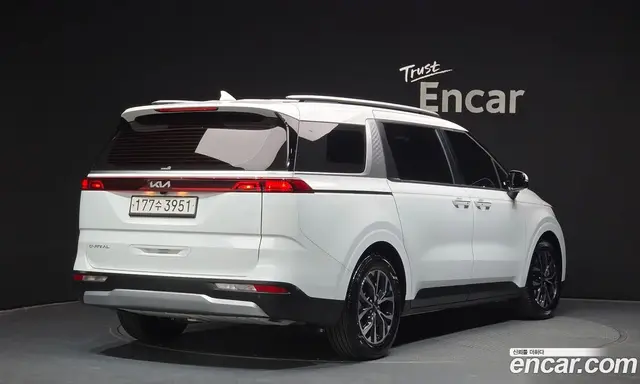 Kia Carnival 2023 3.5 автомат (гидро), миниатюра 2 Kia Carnival 2023 3.5 автомат (гидро), миниатюра 2
