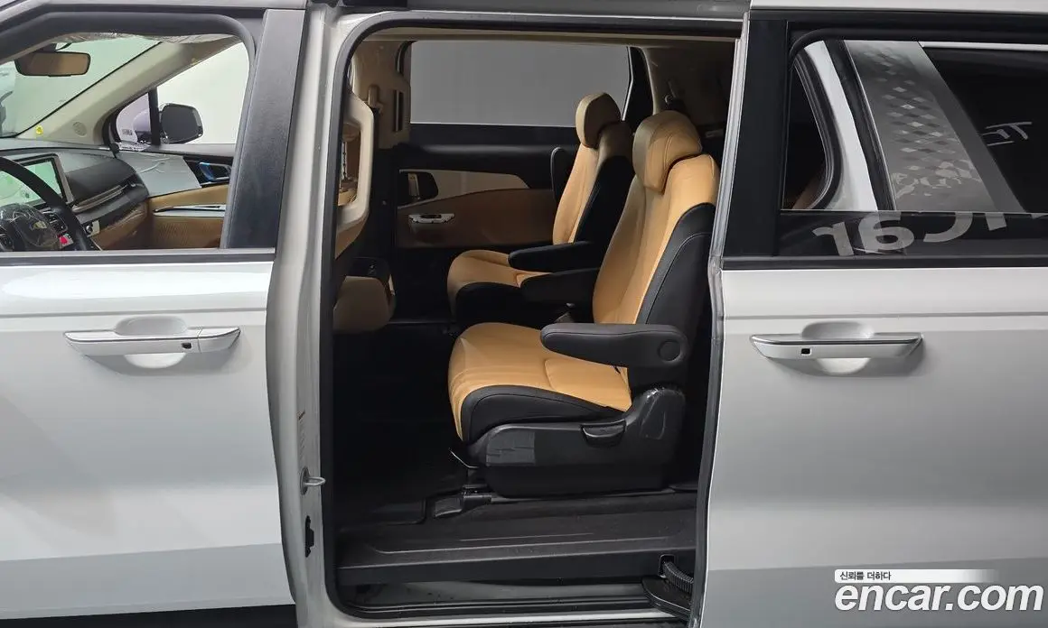 Kia Carnival 2023 3.5 автомат (гидро), фото 17 Kia Carnival 2023 3.5 автомат (гидро), фото 17
