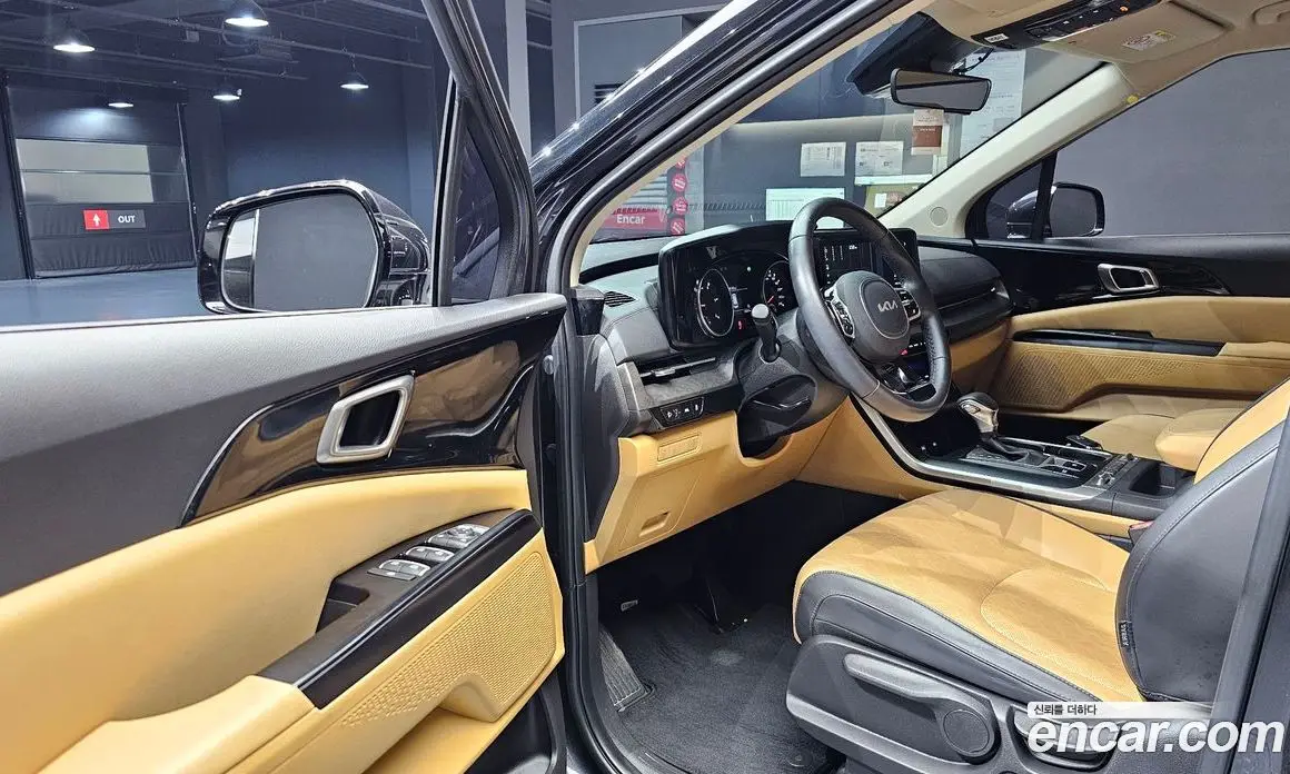 Kia Carnival 2023 2.2 автомат (гидро), фото 13 Kia Carnival 2023 2.2 автомат (гидро), фото 13