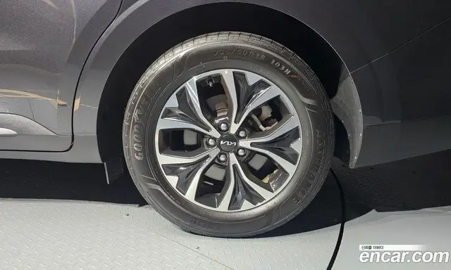 Kia Carnival 2023 2.2 автомат (гидро), миниатюра 7 Kia Carnival 2023 2.2 автомат (гидро), миниатюра 7