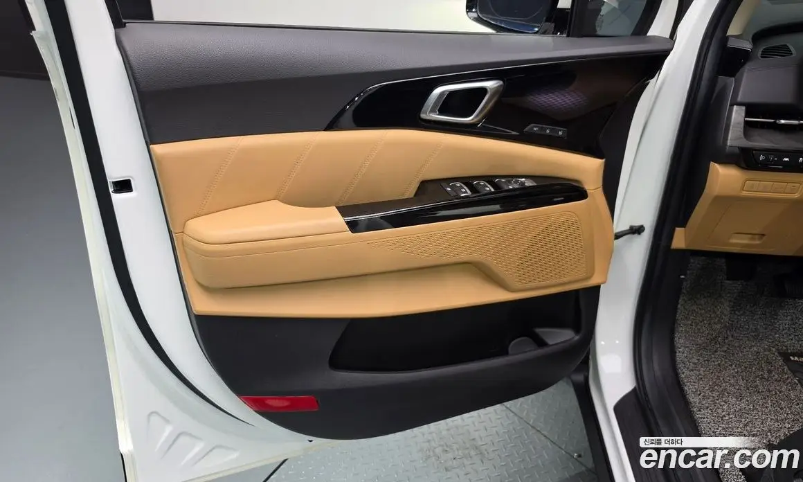 Kia Carnival 2023 3.5 автомат (гидро), фото 15