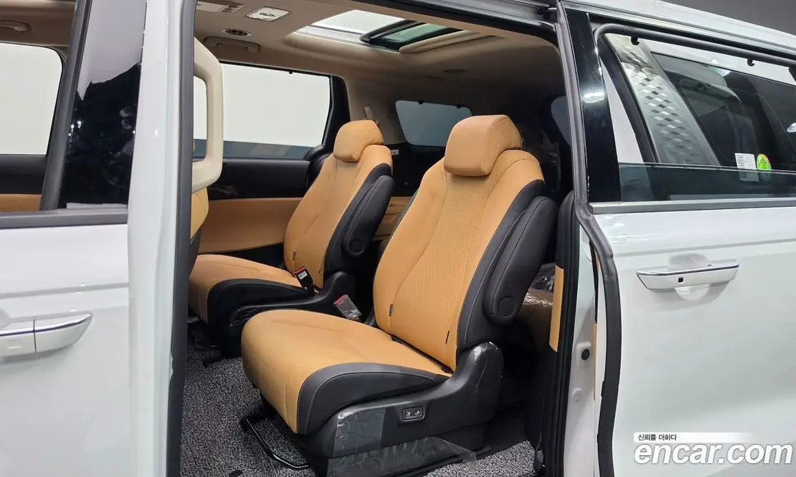 Kia Carnival 2023 3.5 автомат (гидро), фото 17