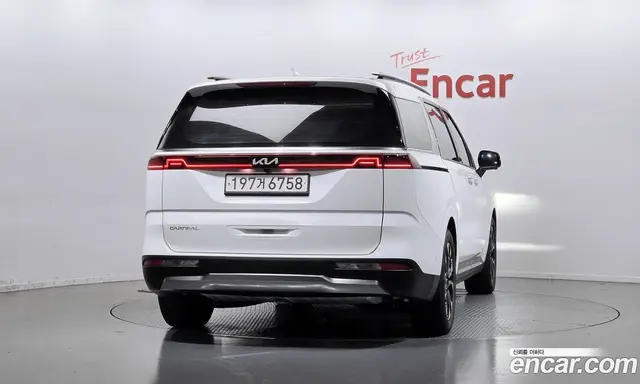 Kia Carnival 2023 3.5 автомат (гидро), миниатюра 4