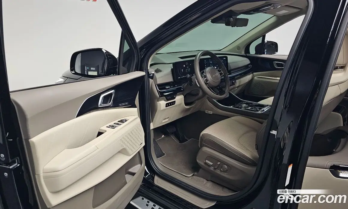 Kia Carnival 2024 1.6 автомат (гидро), фото 12