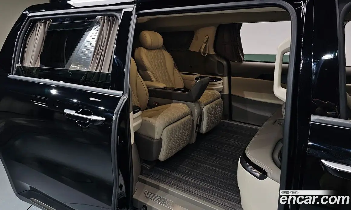 Kia Carnival 2024 1.6 автомат (гидро), фото 17
