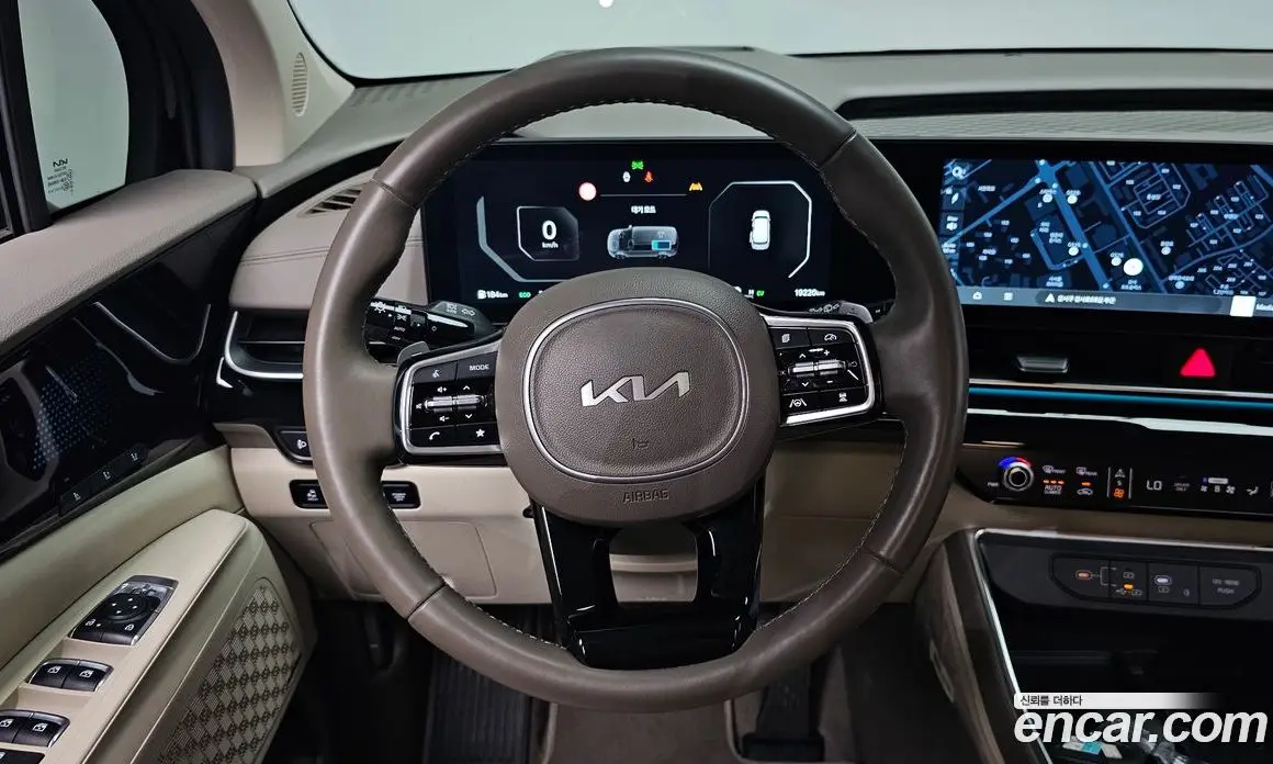 Kia Carnival 2024 1.6 автомат (гидро), фото 18