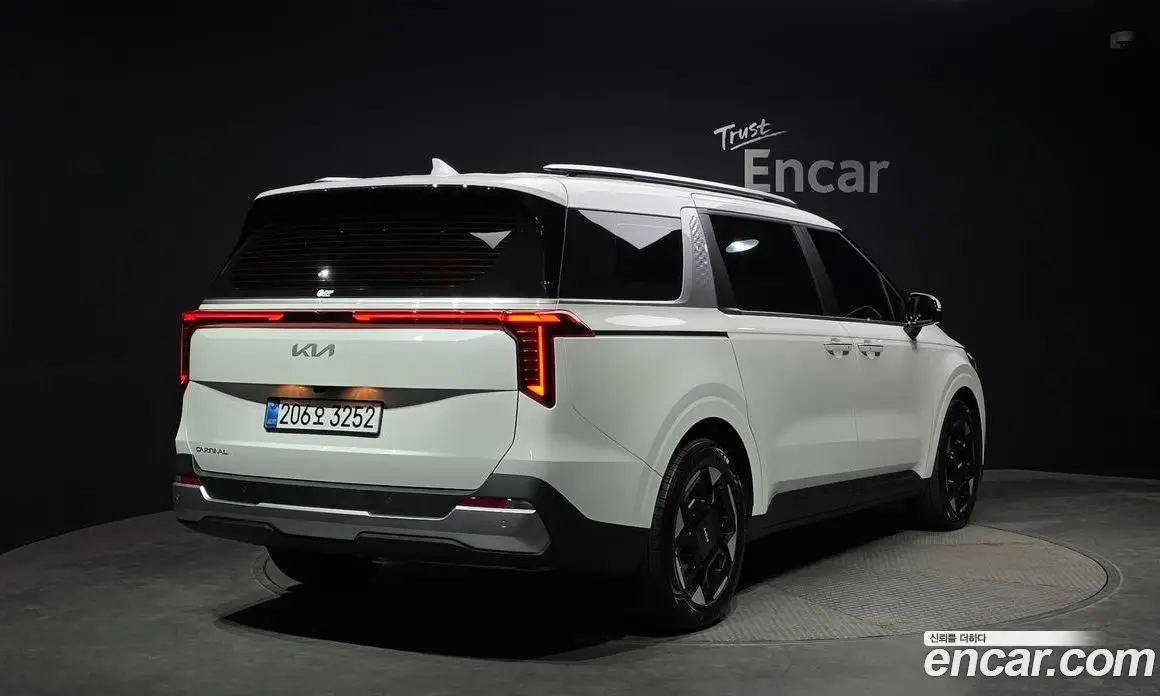 Kia Carnival 2025 3.5 автомат (гидро), фото 2 Kia Carnival 2025 3.5 автомат (гидро), фото 2