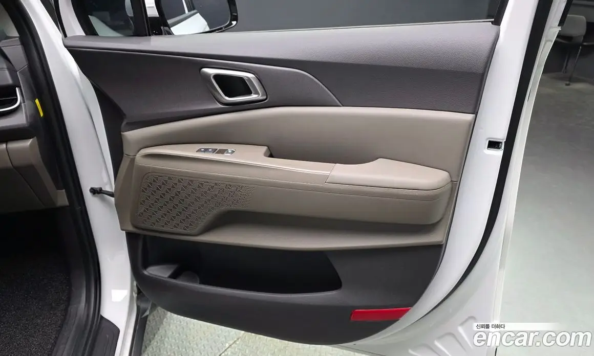 Kia Carnival 2025 3.5 автомат (гидро), фото 15 Kia Carnival 2025 3.5 автомат (гидро), фото 15