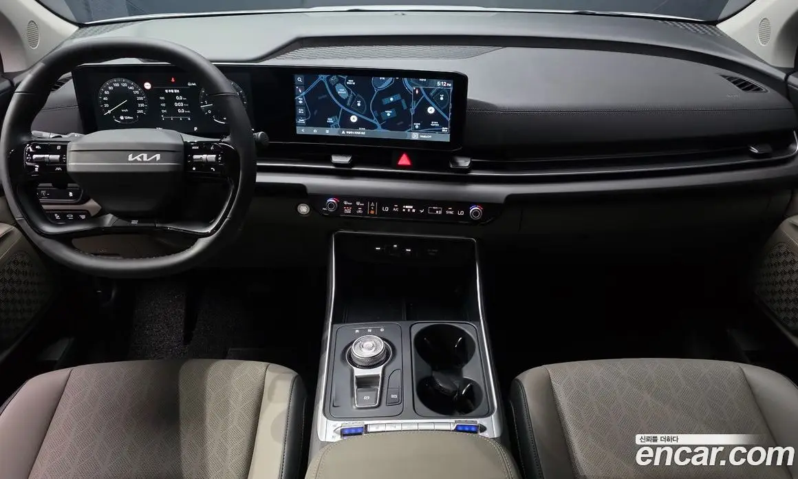 Kia Carnival 2025 3.5 автомат (гидро), фото 10 Kia Carnival 2025 3.5 автомат (гидро), фото 10